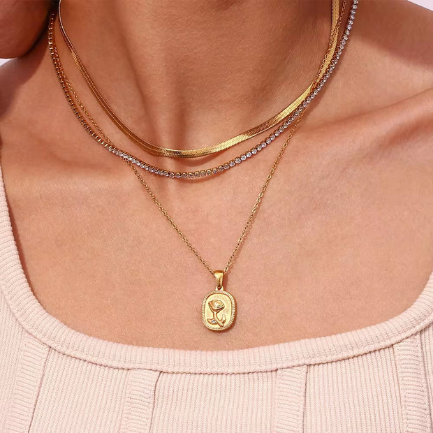 Valentines Day Gift Wholesale Dainty Engraved Rose Pendant Necklace Gold Plated Stainless Steel Necklace