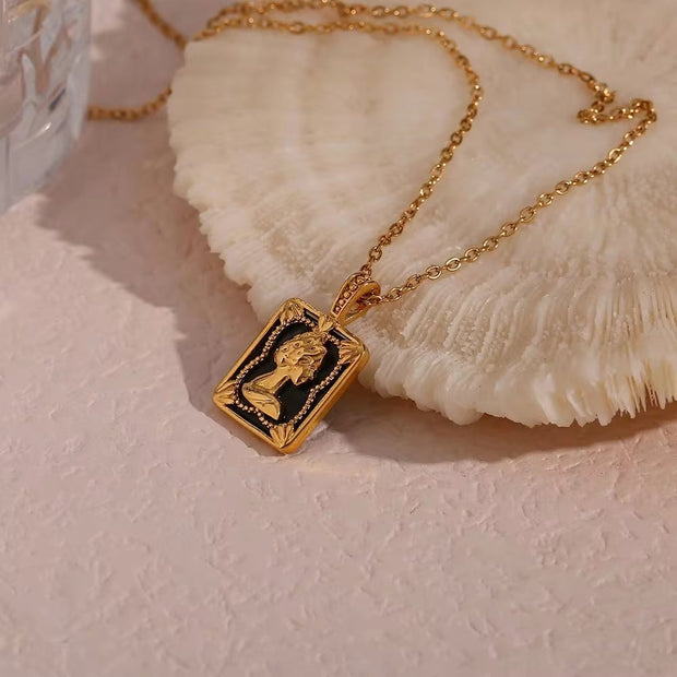 Vintage 18K Gold Plated Black Acrylic Square Picture Frame Queen Stainless Steel Pendant Necklace for Women