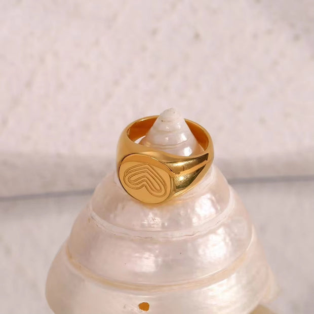 18K Gold Plated Engraved Heart Band Ring Tarnish Free Stainless Steel Signet Rings Jewelry Women