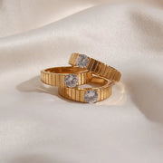 Trendy Fashion Vertical Stripes Claw Setting CZ Cubic Zirconia Stainless Steel Women Gold Rings