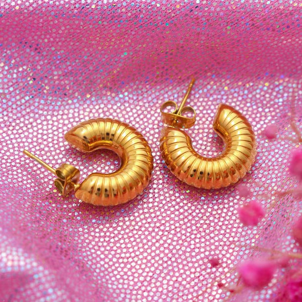 Y2K Trendy Chunky Vintage Boho Design Light Weight Large Wide Hollow Gold Plated Dome Chunky Hoop Earrings