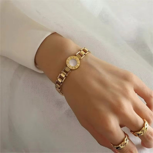 Wholesale Roman Numeral Dial Couple Shell Steel 18K Gold Plated Pvd Plating Bracelet