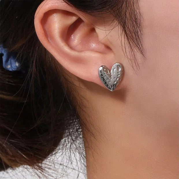 18K Gold Plated Hammered Heart Studs Earrings Tarnish Free Stainless Steel Stud Earrings for Women