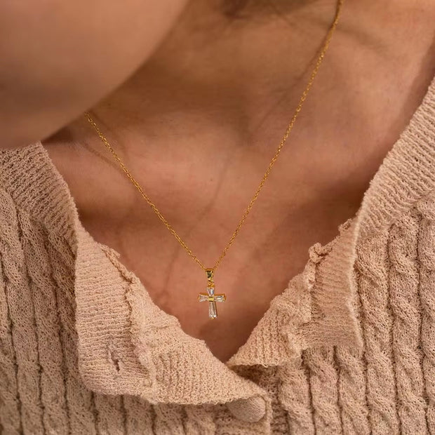 Vintage 18K Gold Plated Clear Cross Zircon Necklace Geometric Cubic Zirconia Crossed Pendant Necklace