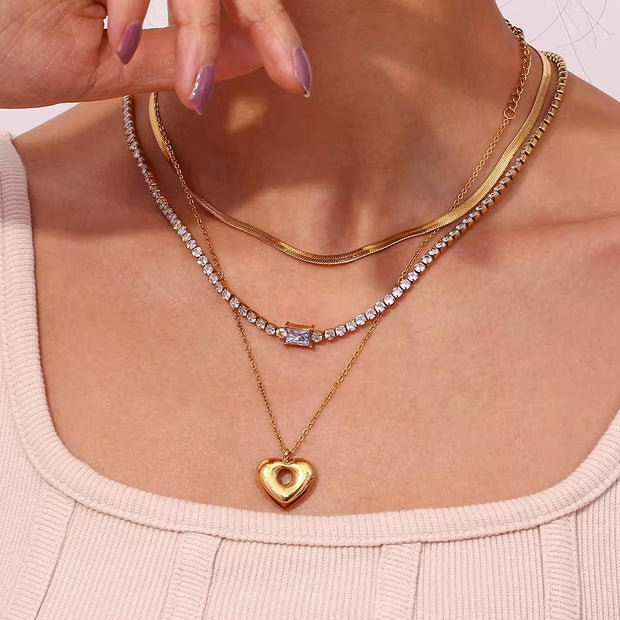 Valentines Day Gift Hollow Out Heart Necklace 18K Gold Plated Stainless Steel Jewelry Couple Necklace