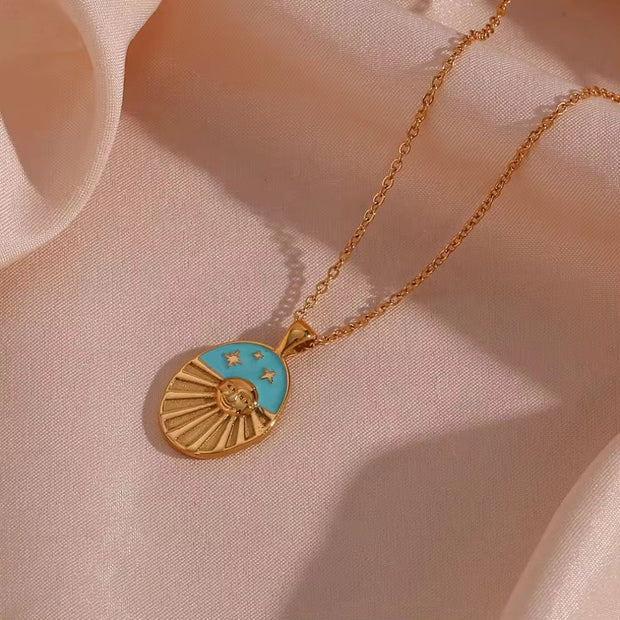 Vintage Oval Shape Enamel Sun Star Design Pendant Necklace Tarnish Free 18K Gold Plated Stainless Steel Necklace