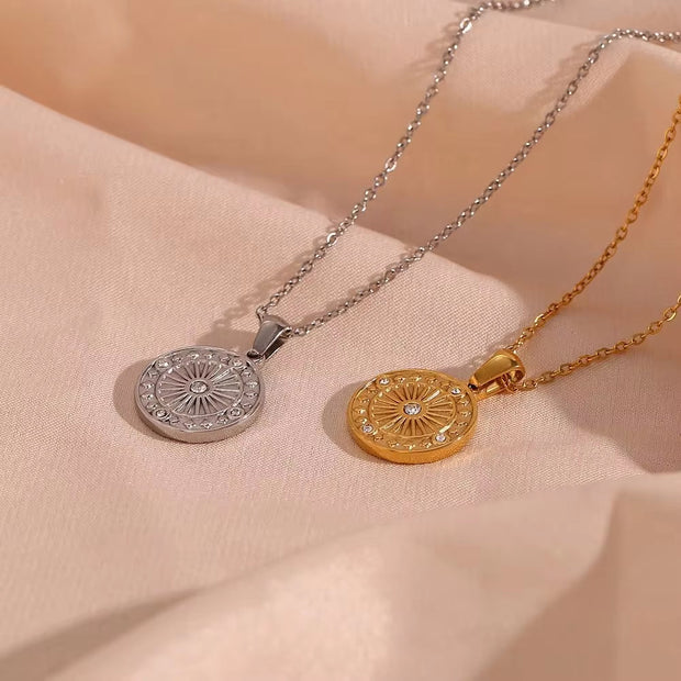 Vintage Engraved round Compass Shape Zircon Pendant Necklace 18K Gold Plated Stainless Steel Necklace