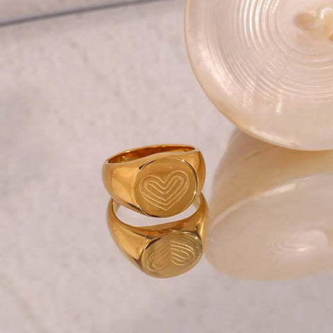 18K Gold Plated Engraved Heart Band Ring Tarnish Free Stainless Steel Signet Rings Jewelry Women