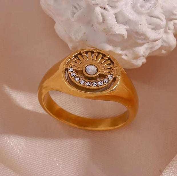 Vintage AAA Zircon Engraved Sun Moon Engagement Ring 18K Gold Plated Stainless Steel Signet Rings Jewelry Women