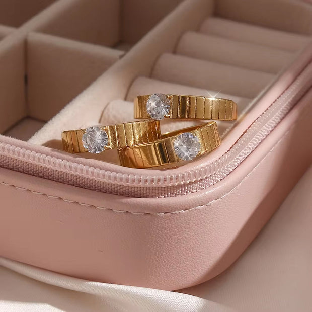 Trendy Fashion Vertical Stripes Claw Setting CZ Cubic Zirconia Stainless Steel Women Gold Rings