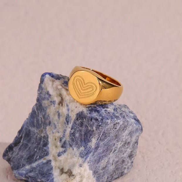 18K Gold Plated Engraved Heart Band Ring Tarnish Free Stainless Steel Signet Rings Jewelry Women