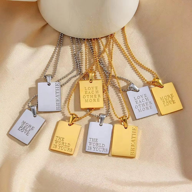 2024 Golden Square Letter Pendant Necklace 18K Gold Plating Chains Stainless Steel Necklace