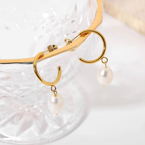 18K Gold Planted Pearl CC Texture Hoop Earring Nontarnish Stainless Steel Pearl Hoop Earring for Women