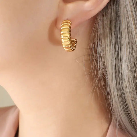 Trendy 18k Gold Plated Stainless Steel Chunky Jewelry Gift Fashion Spiral Cc Shaped Earrings For Women