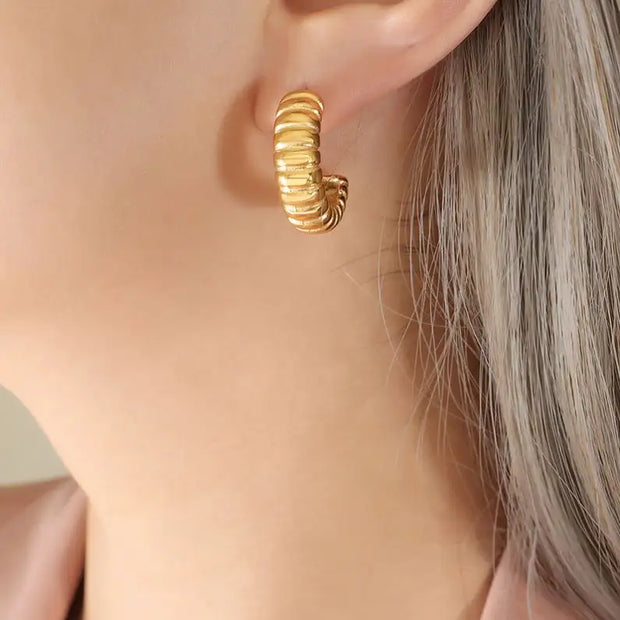 Trendy 18k Gold Plated Stainless Steel Chunky Jewelry Gift Fashion Spiral Cc Shaped Earrings For Women
