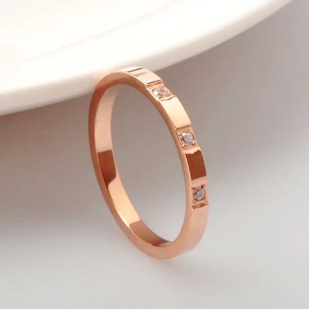 Waterproof Zircon Diamond Inlaid Women Elegant Thin Band Ring 18K Gold Rose Gold Plated Stainless Steel Zircon Ring