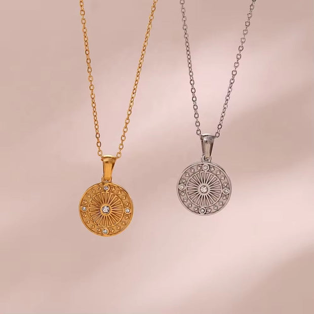 Vintage Engraved round Compass Shape Zircon Pendant Necklace 18K Gold Plated Stainless Steel Necklace