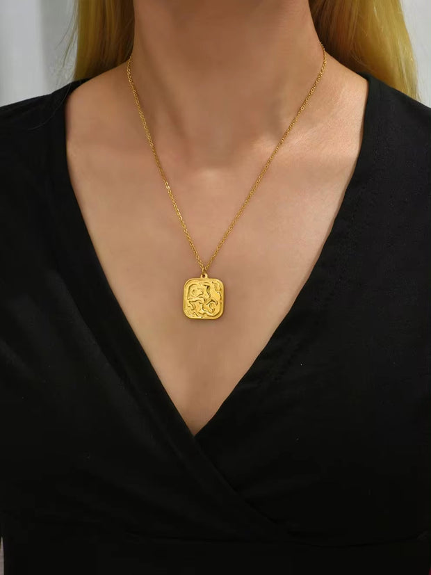 Women Stylish Textured Square Stainless Steel Pendant Necklace High Quality Gold Color Daily Wear Jewelry