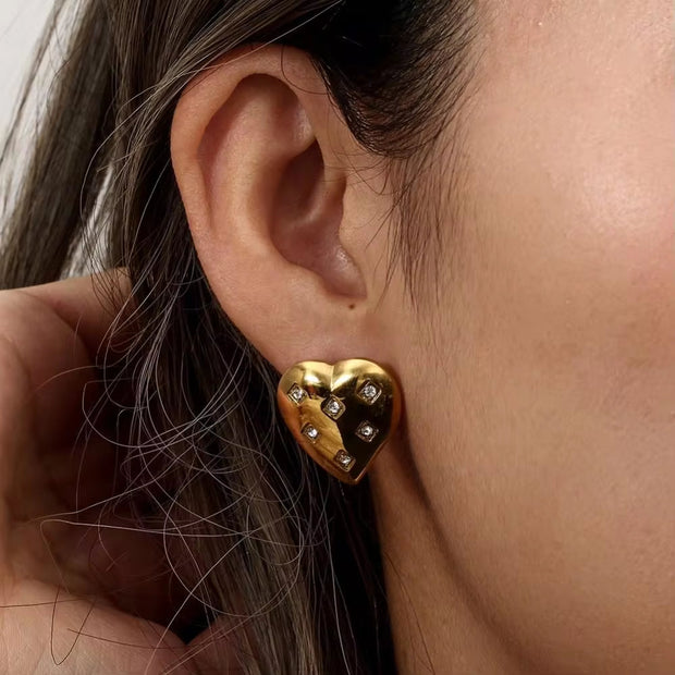 Zircon Heart Shaped Stud Earrings Stainless Steel Gold Plated Earrings Studs round Cubic Zirconia Bezel Setting