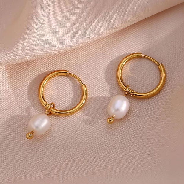 2023 New Design Fresh Water Pearl Hoop Earring 18K Gold Plated Hoop Earring Stainless Steel Tarnish Free Pearl Drop Earrings
