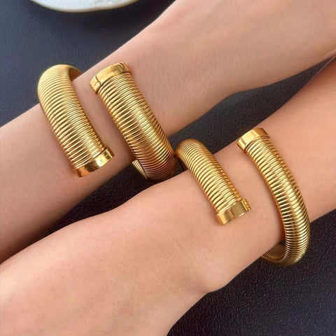 Trendy 304L Stainless Steel Cuff Bangle Unusual Men Women Textured 18K Gold Color Bracelet Daily Jewelry High Quality