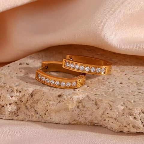 Water Proof U Shape Shining Zircon Huggies Earring 18K Gold Plated Stainless Steel Hoop Earring