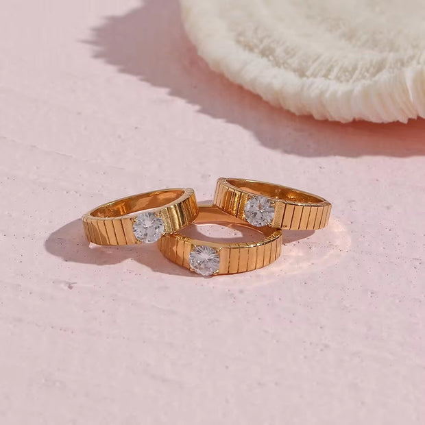 Trendy Fashion Vertical Stripes Claw Setting CZ Cubic Zirconia Stainless Steel Women Gold Rings