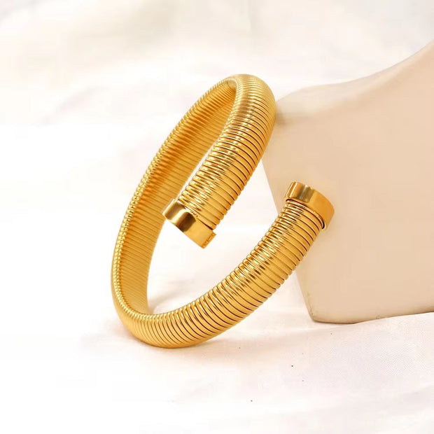 Trendy 304L Stainless Steel Cuff Bangle Unusual Men Women Textured 18K Gold Color Bracelet Daily Jewelry High Quality